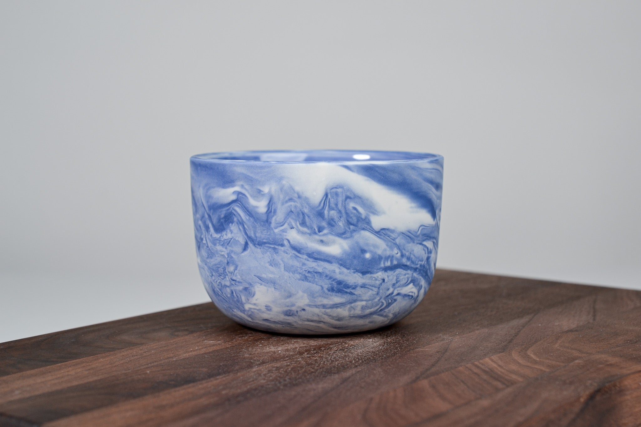 Kávový hrnek z porcelánu - Flow - 280 ml - modrý porcelán