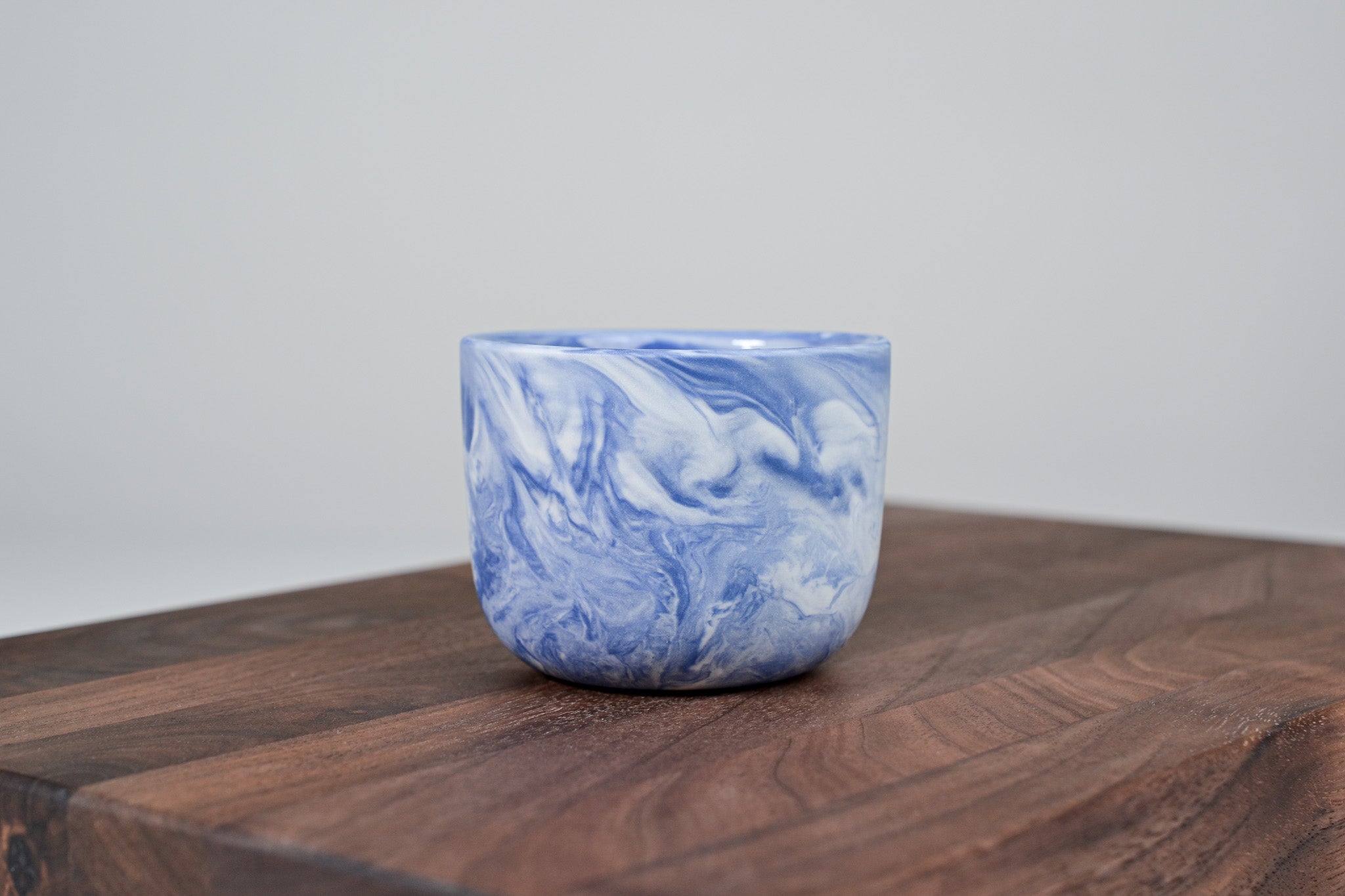 Kávový hrnek z porcelánu - Flow - 100 ml - modrý porcelán